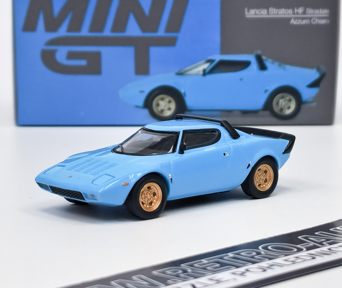 Lancia Stratos HF Stradale 1975 modrá - Mini GT 1:64